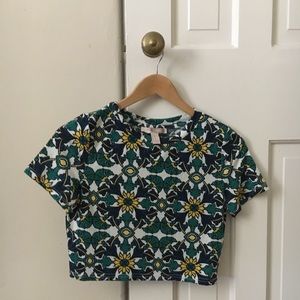 🕶 2/$10 🕶  C R O P  T O P  |  bold pattern